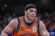 v站体育-媒体人：洛夫顿只是限薪时代的最佳外援 季后赛肉搏战需要更团队